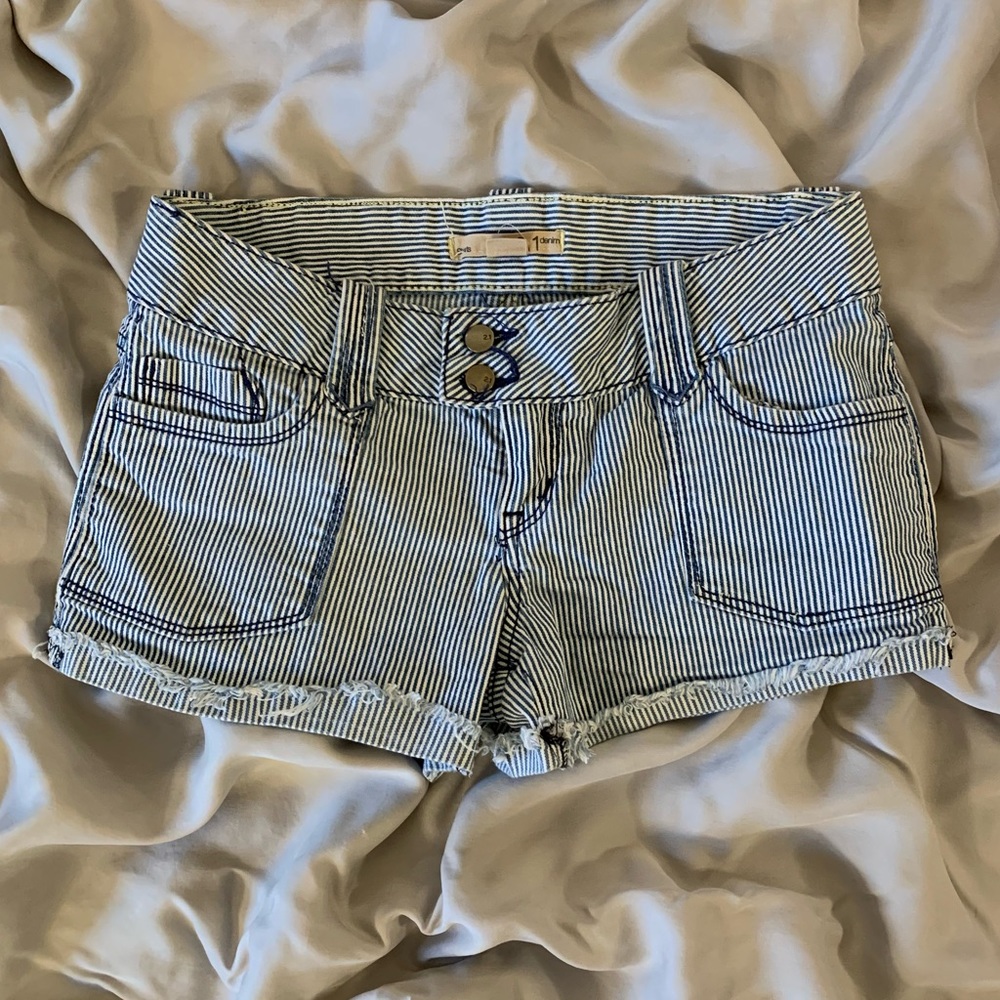2.1 Denim Pinstripe Shorts, Size 25